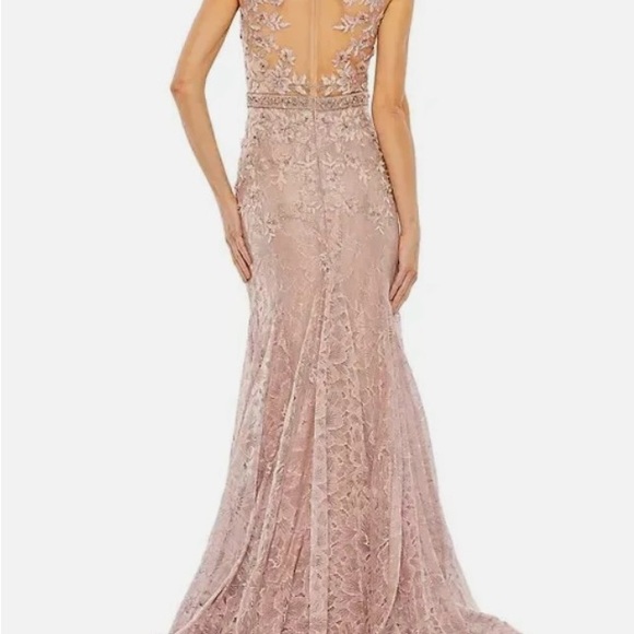 Mac Duggal embroidered trumpet gown - Picture 5 of 6